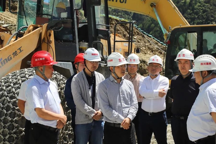 1688647177263564.jpg 0395bcc1c222b705eacc3d46dfc79136.jpg